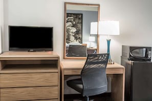 Desk, iron/ironing board, cots/infant beds, free WiFi