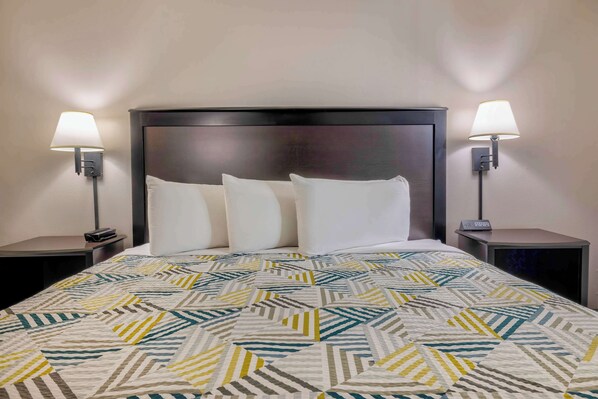 Schreibtisch, Bügeleisen/Bügelbrett, kostenloses WLAN, Bettwäsche