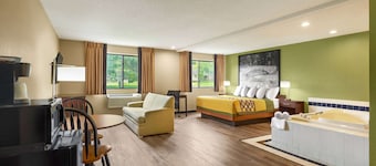 Super 8 by Wyndham Ankeny/Des Moines Area