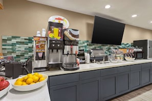 Petit déjeuner à emporter compris tous les jours