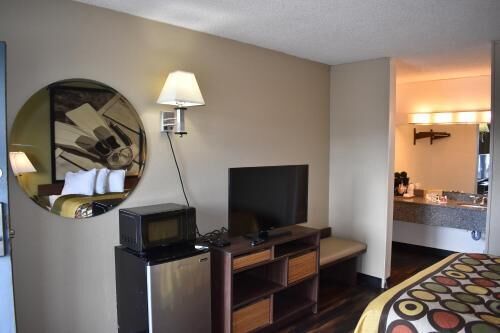 In-room safe, blackout drapes, iron/ironing board, free WiFi