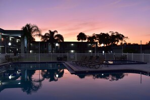 2 outdoor pools, pool umbrellas, sun loungers