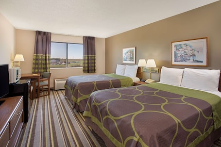 Cortinas blackout, cunas gratuitas y camas plegables/adicionales . Super 8 by Wyndham Charles City