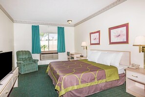 Standard Room, 1 King Bed