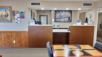 Check-in-/Check-out-Schalter