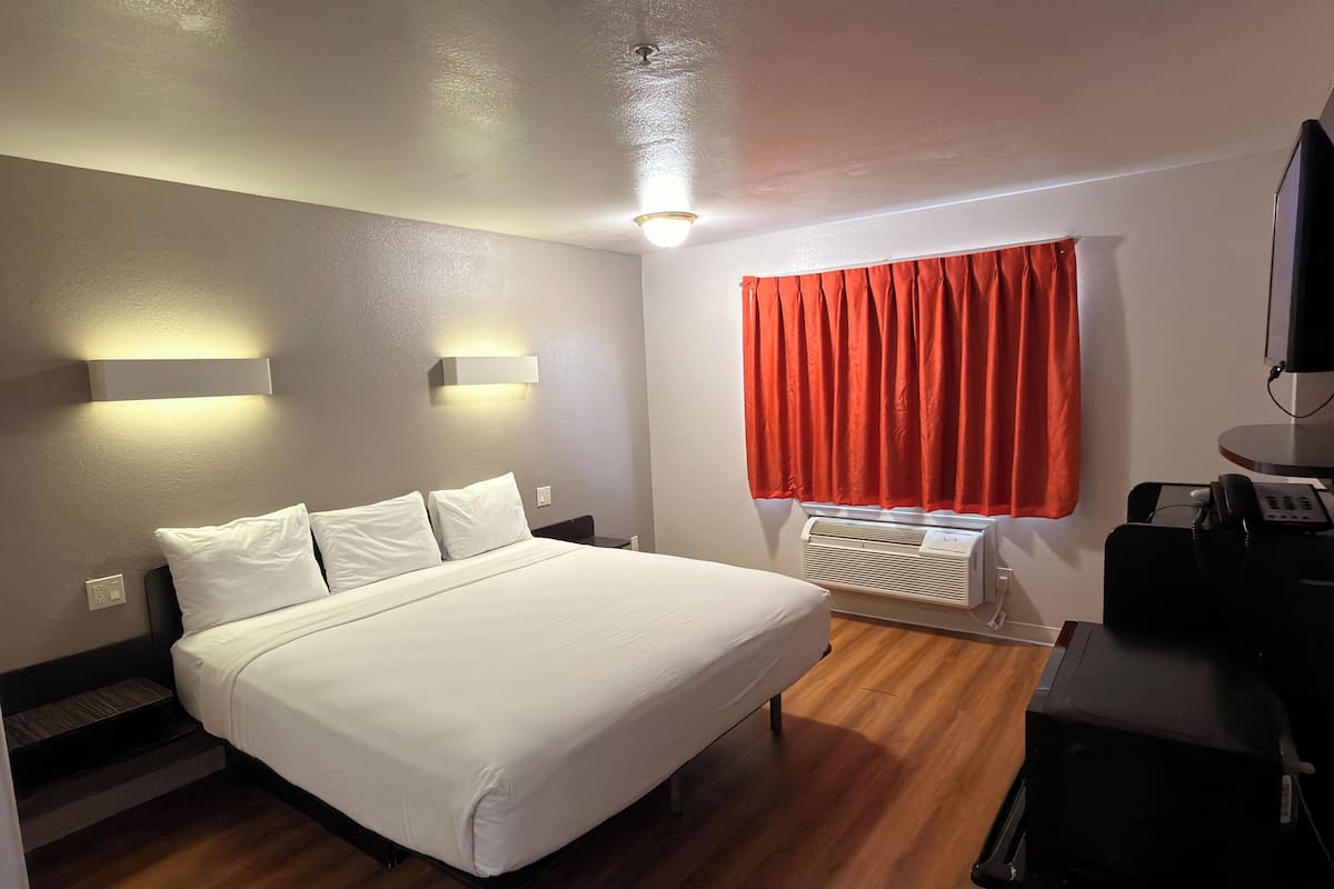 Escrivaninha, Wi-Fi de cortesia, roupa de cama