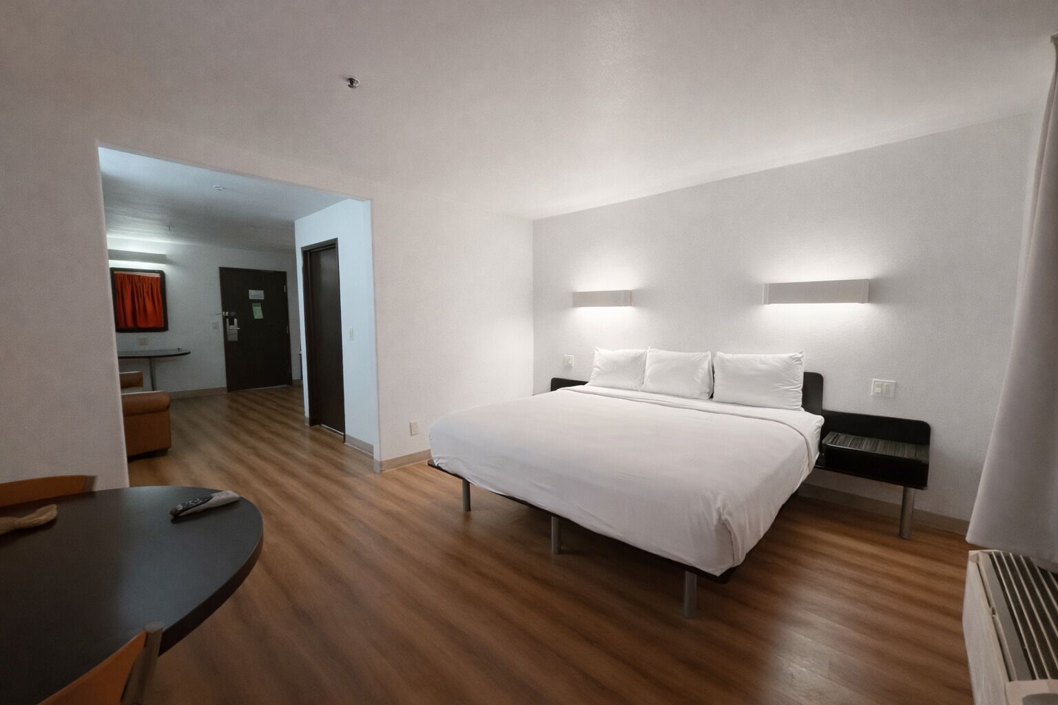 Suíte luxo (King) | Escrivaninha, Wi-Fi de cortesia, roupa de cama