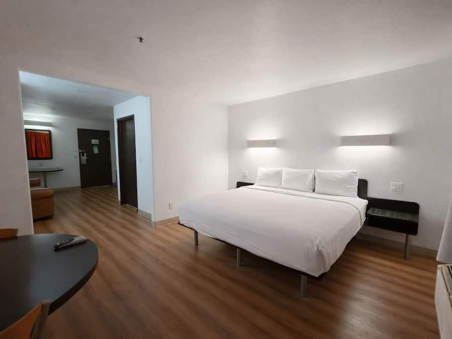 Deluxe suite (King) | Een bureau, gratis wifi, beddengoed