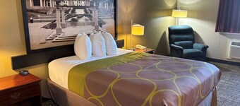 Super 8 by Wyndham Jerseyville