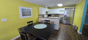 Deluxe Suite, Multiple Beds, Non Smoking (2 Bedroom) | Private kitchen | Fridge, microwave, coffee/tea maker