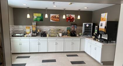 Quality Inn Mishawaka - South Bend