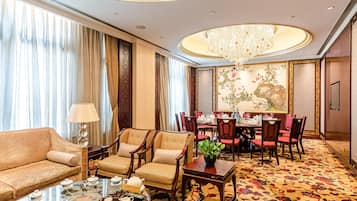 3 restauranter, frokost serveres