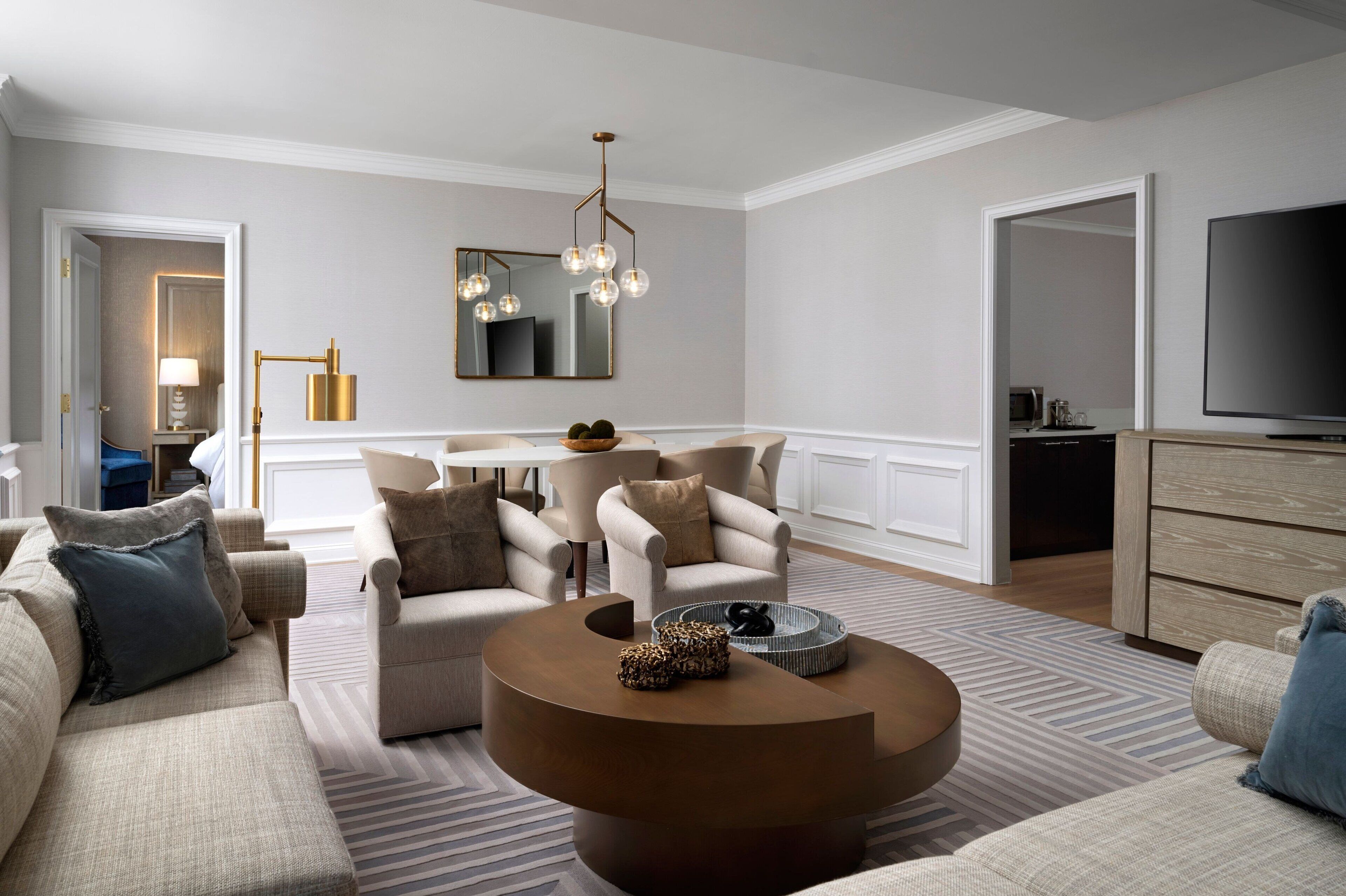 Bộ đồ giường cao cấp, chăn bông, nệm có lớp đệm bông 