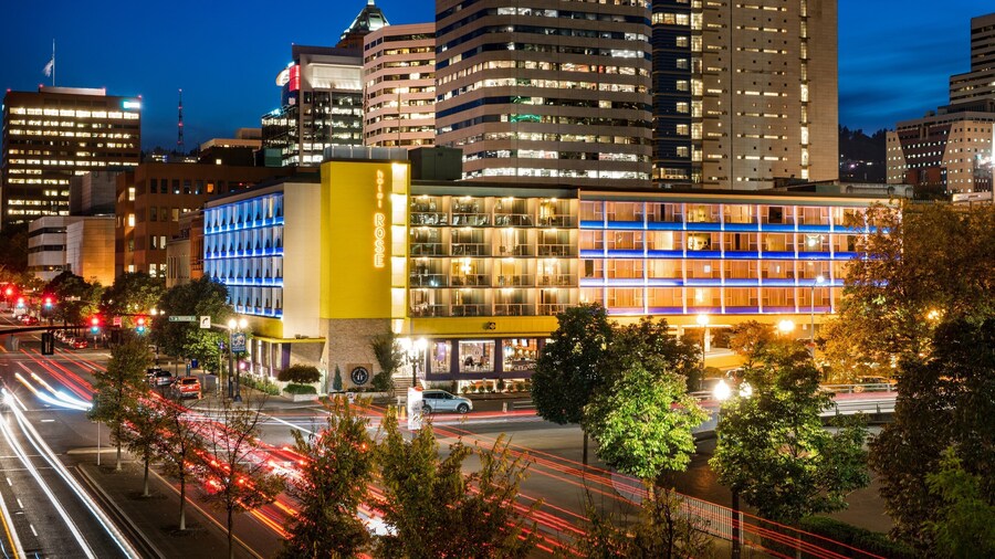 Staypineapple, Hotel Rose, Downtown Portland