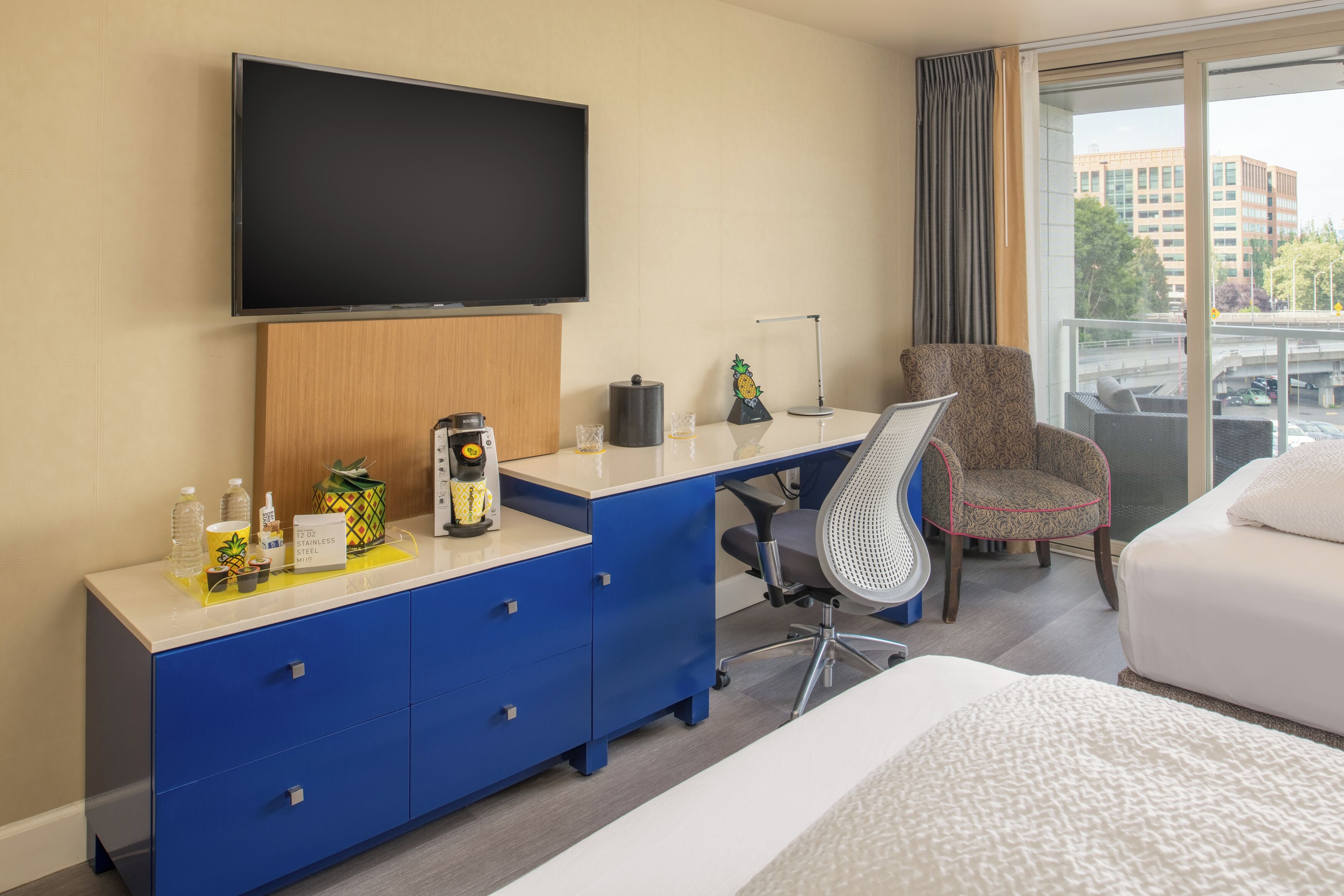 Photo - Staypineapple, Hotel Rose, Downtown Portland