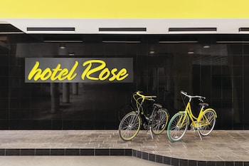 Hotel entrance at Staypineapple, Hotel Rose, Downtown Portland