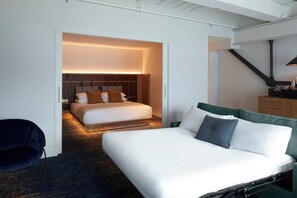 Suite, 1 King Bed with Sofa bed (View) | Premium bedding, pillowtop beds, minibar, in-room safe - Pier One Sydney Harbour, Marriott Autograph Collection (Dawes Point)