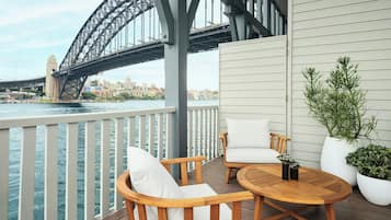 Suite, 1 King Bed, Balcony (Balcony) | Premium bedding, pillowtop beds, minibar, in-room safe