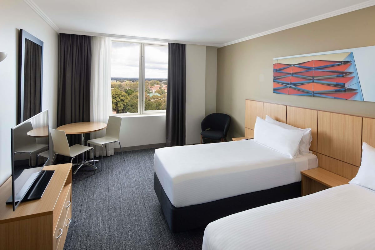 Standard Twin Room: 2 Single Beds