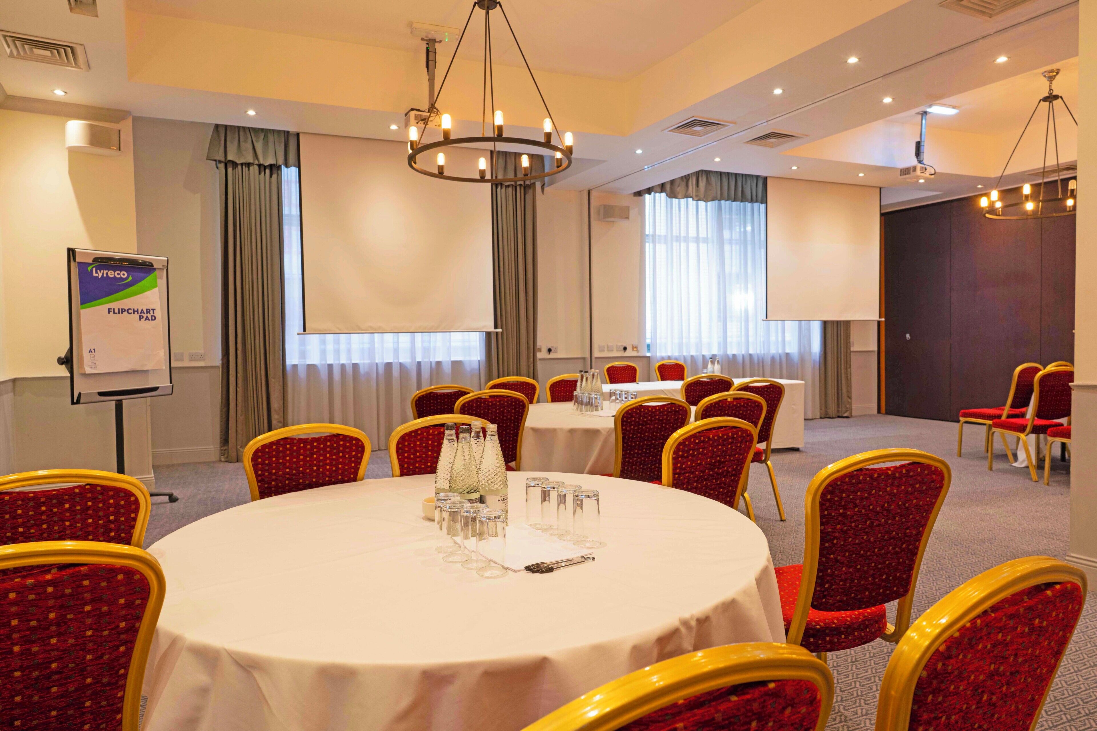 Banquet hall