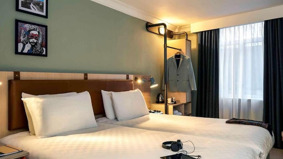 Bristol Grand Hotel By Sunday