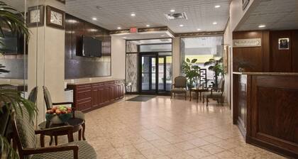 Travelodge by Wyndham Cambridge - Waterloo