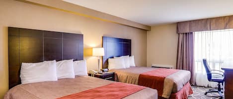 Cortinas blackout, ferros/tábuas de passar roupa