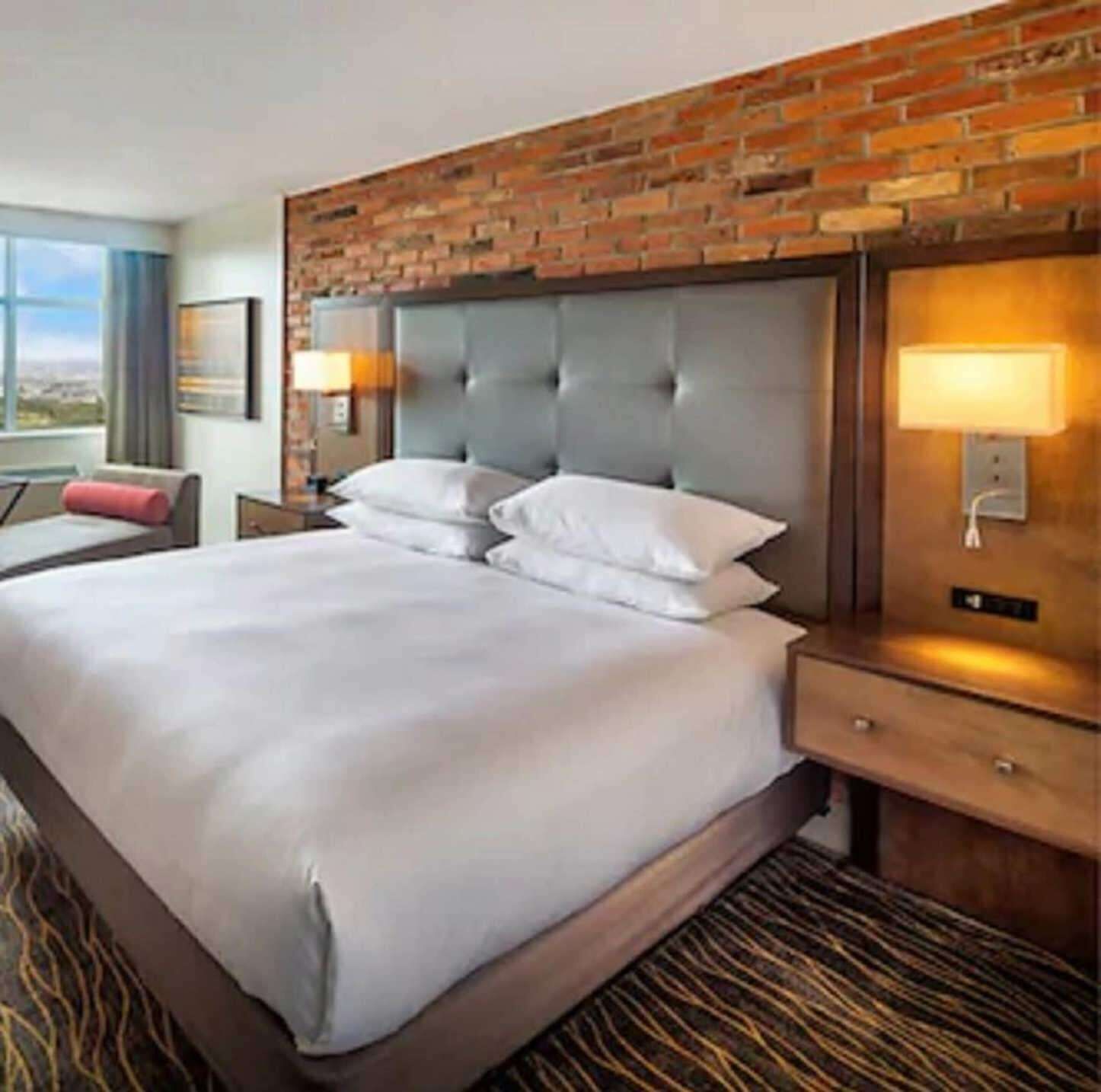 Allergikerbettwaren, Zimmersafe, Schreibtisch