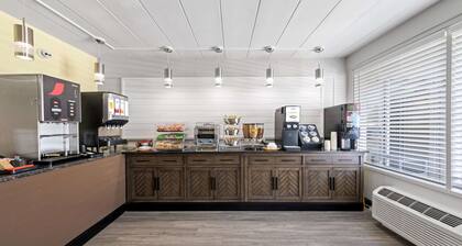 SureStay Hotel by Best Western Virginia Beach Royal Clipper