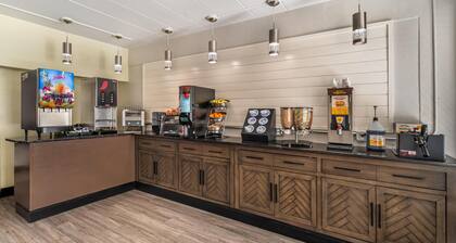 SureStay Hotel by Best Western Virginia Beach Royal Clipper