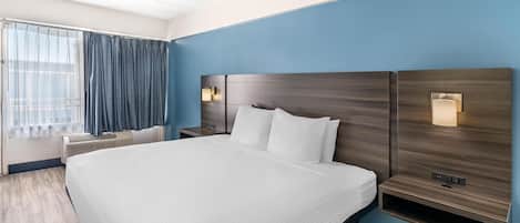 Standard Room, 1 King Bed, Non Smoking, Refrigerator & Microwave