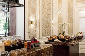 Daily buffet breakfast for a fee - AC Hotel Mainz (Mainz)