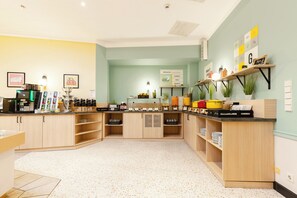 Daily buffet breakfast for a fee - Garner Hotel Berlin Messe by IHG (Berlin)