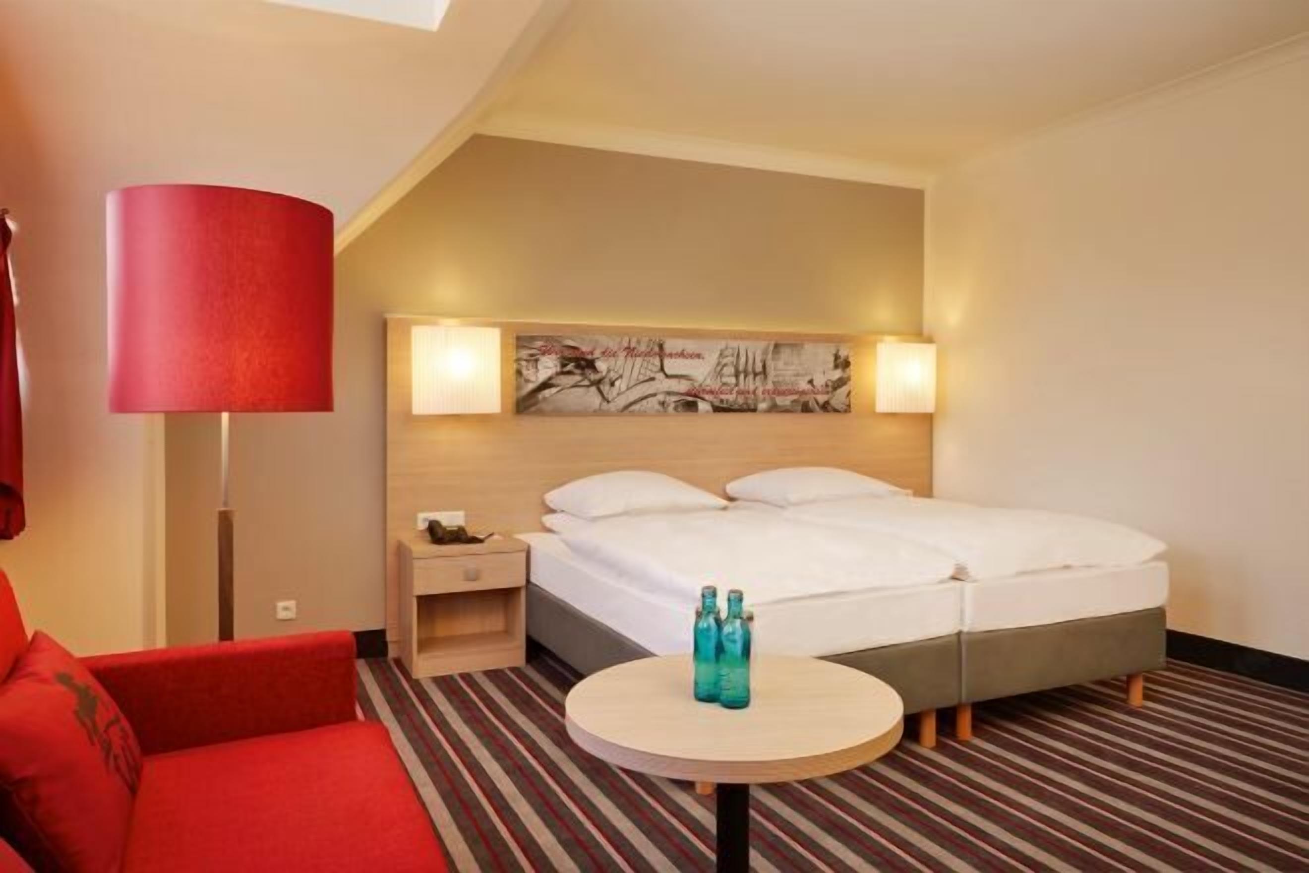 Värdeförvaringsskåp på rummet, skrivbord, ljudisolering och gratis wi-fi