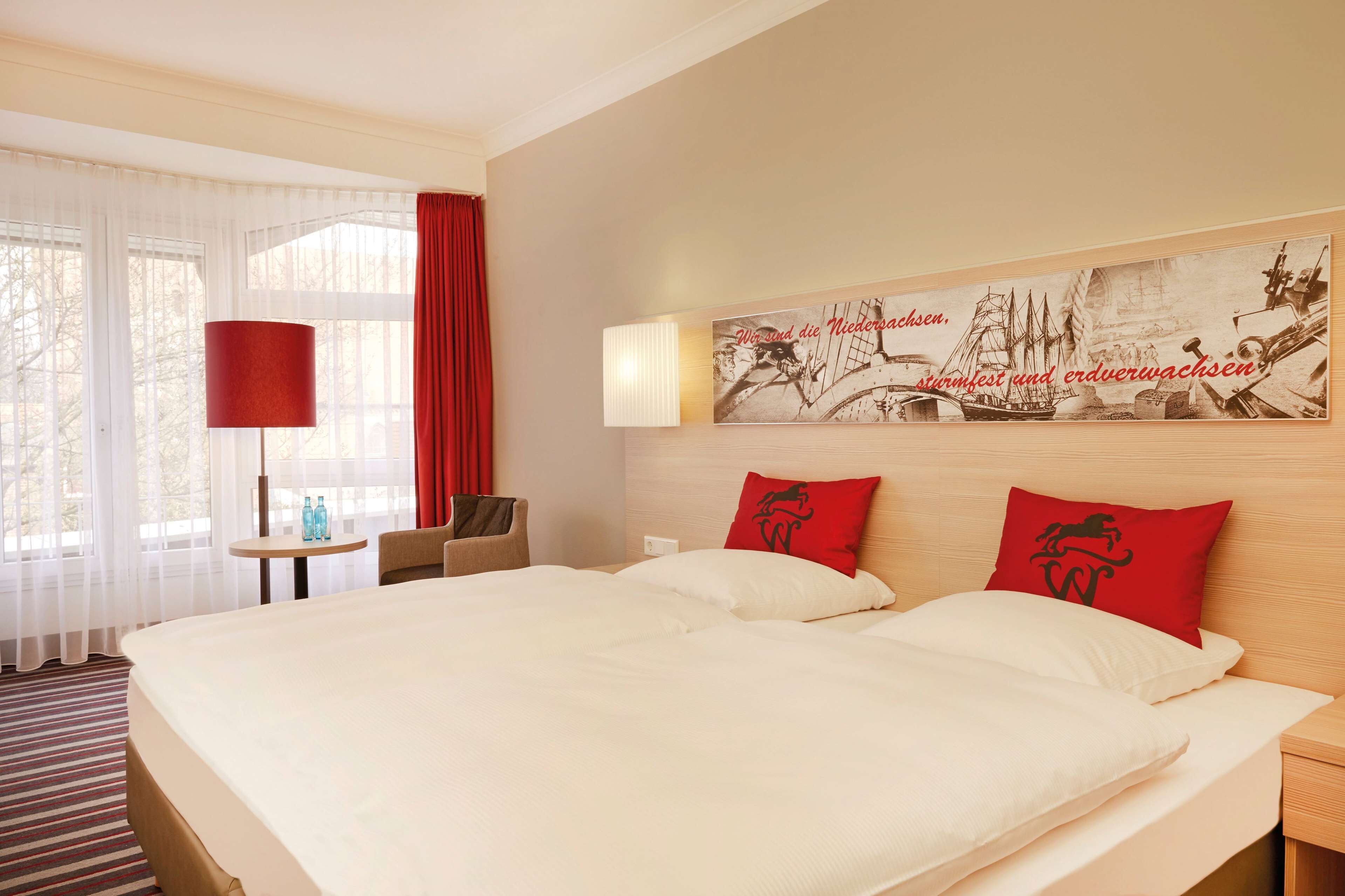 In-room safe, desk, soundproofing, free WiFi