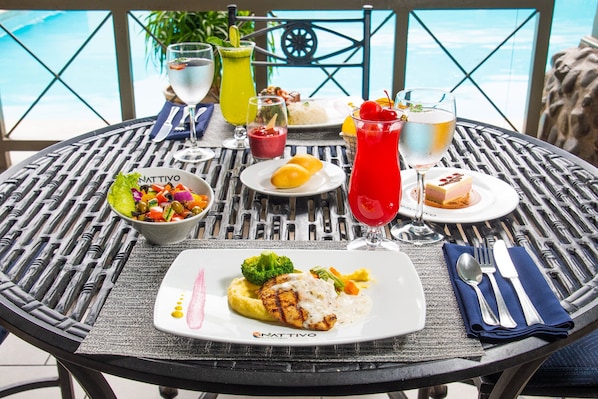 2 restaurants, breakfast, lunch, dinner served; international cuisine