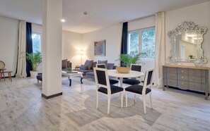 Living area - Belfry Spa by Ligne St Barth (Lourdes)