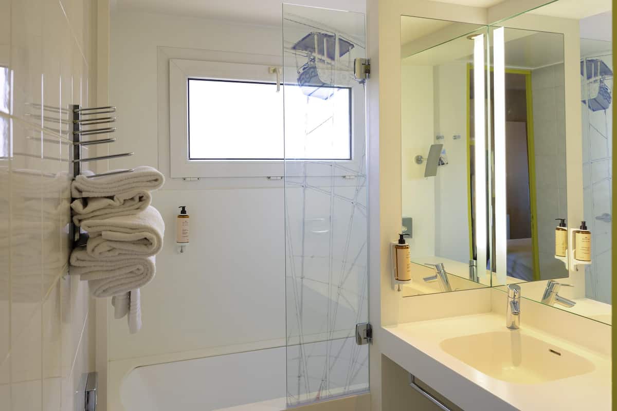 Classic Room, 1 Katil Bujang (Single) | Peralatan tempat tidur premium, peti besi dalam bilik, meja