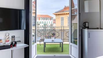 Literie de qualité supérieure, coffres-forts dans les chambres, bureau