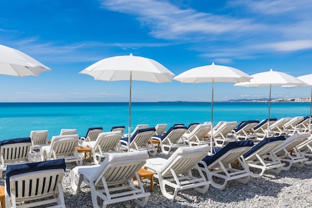 Strandtücher. Mercure Nice Centre Grimaldi