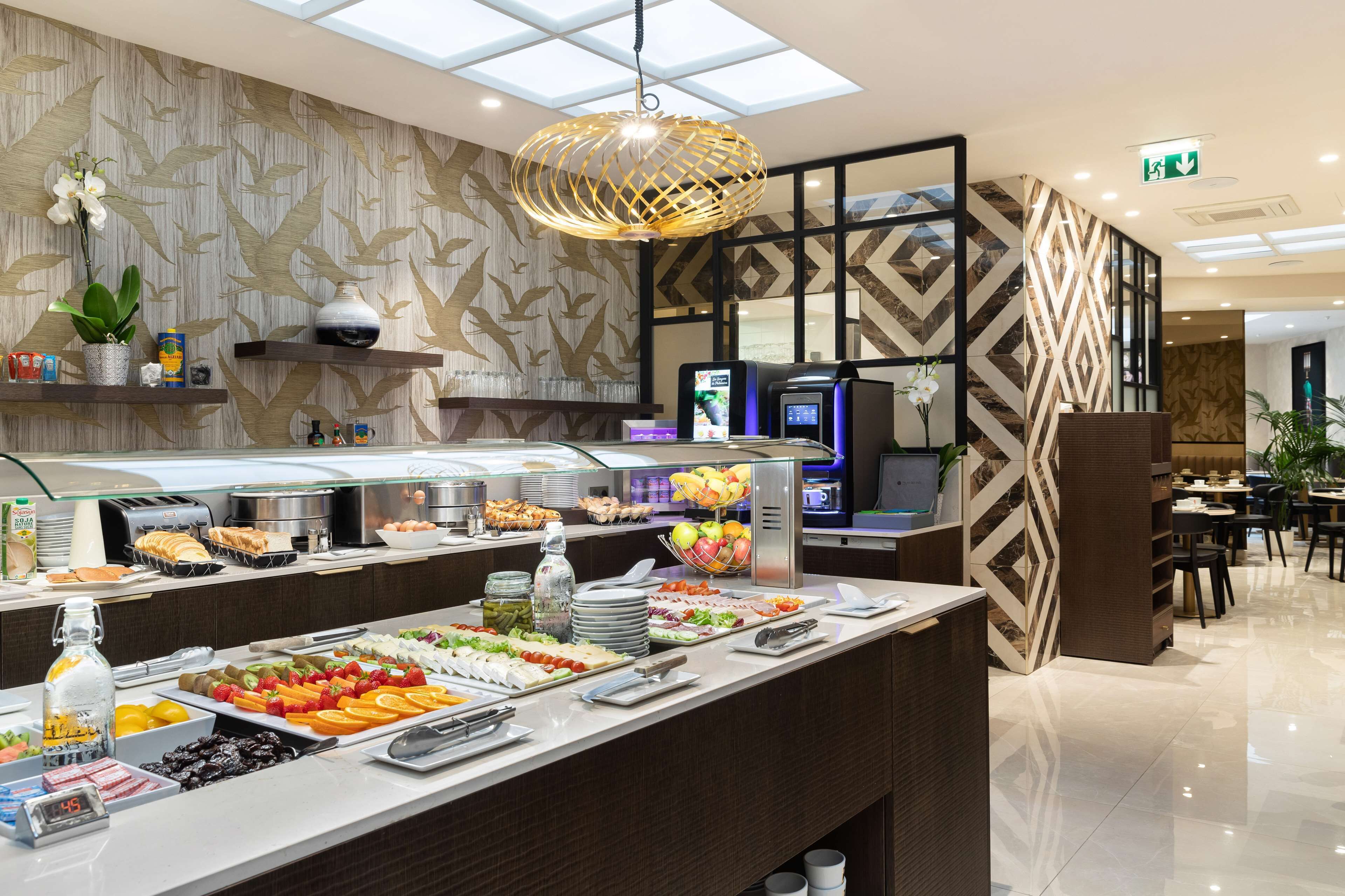 daily buffet breakfast (eur 20 per person)
