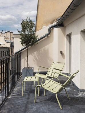 Junior Suite | Desk, blackout curtains, soundproofing, free WiFi - New Hotel Opera (Paris)