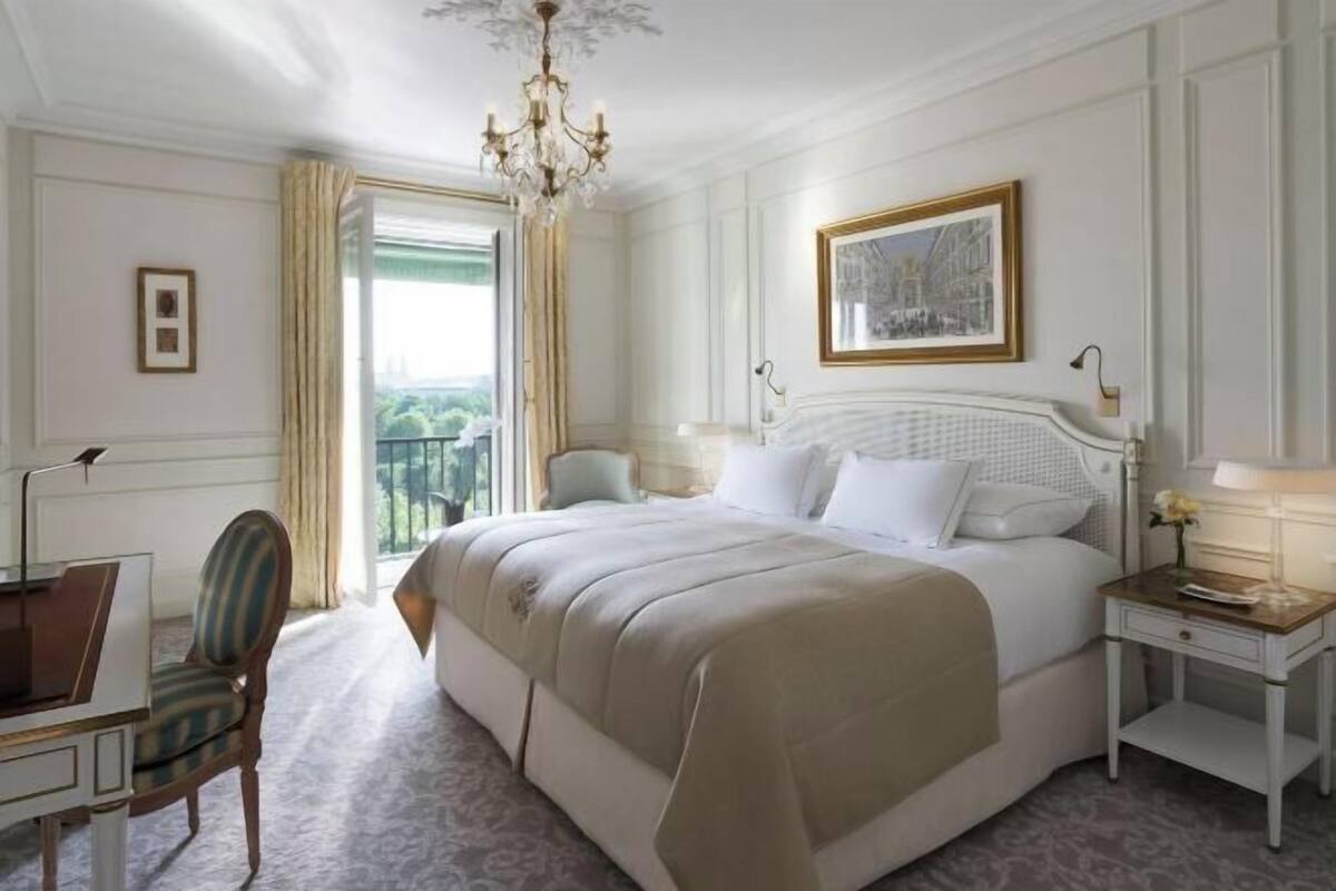 Premium bedding, Select Comfort beds, minibar, in-room safe