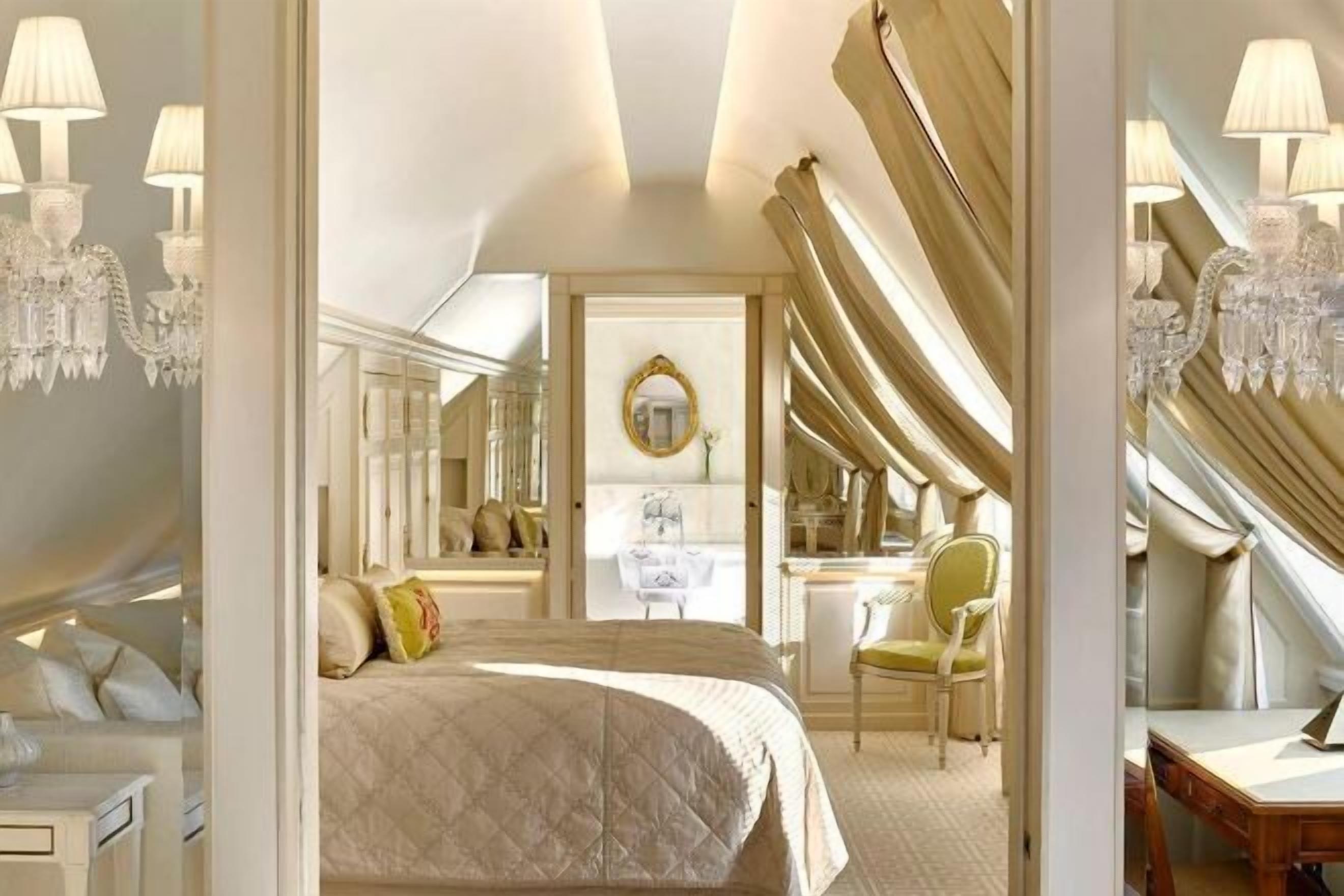 고급 침구, 셀렉트 컴포트 침대, 미니바, 객실 내 금고