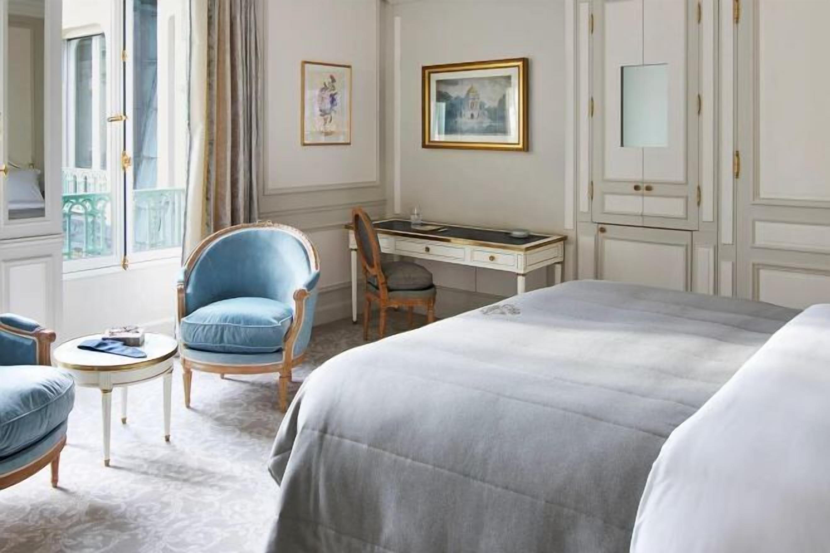 고급 침구, 셀렉트 컴포트 침대, 미니바, 객실 내 금고