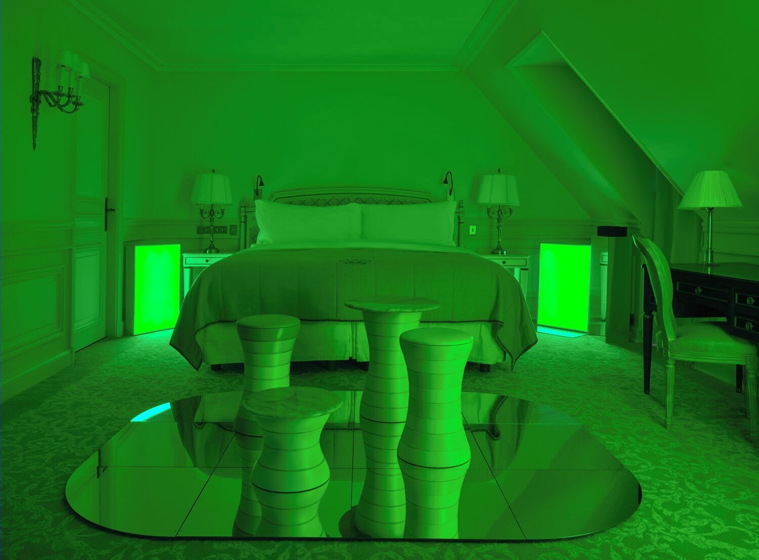 스위트 (1835) | 고급 침구, 셀렉트 컴포트 침대, 미니바, 객실 내 금고