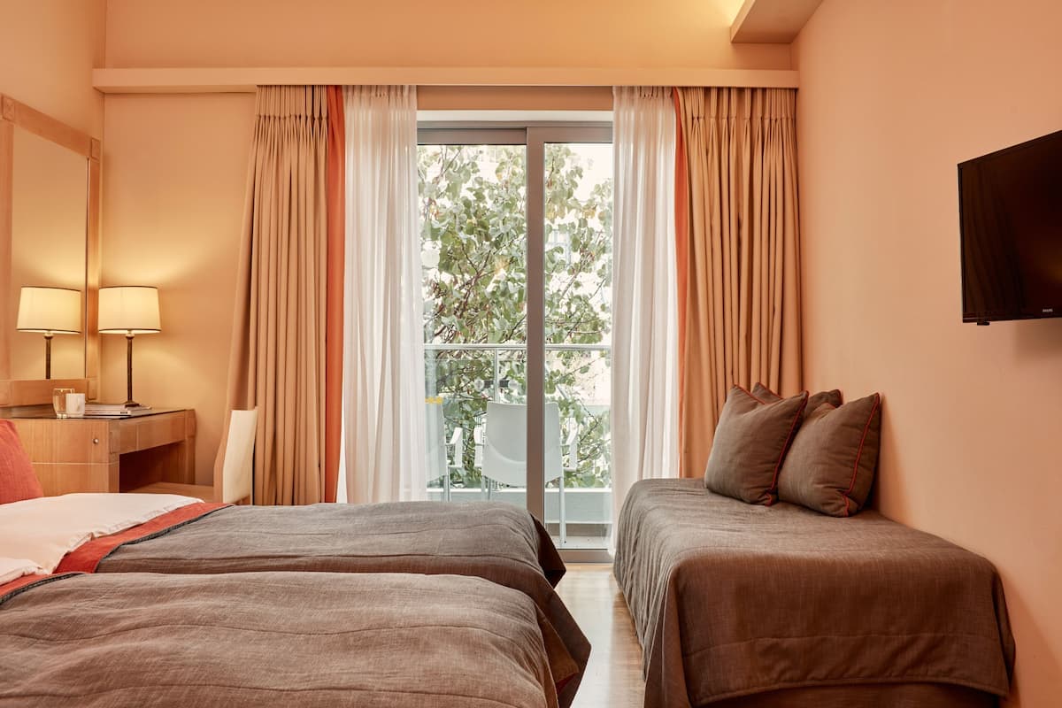 Chambre triple classique, 1 chambre | Vue de la chambre