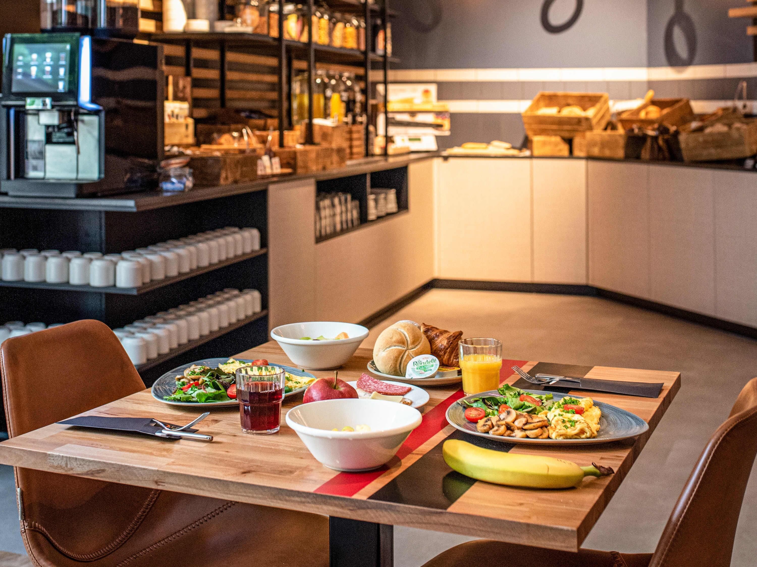 Tägliches Frühstücksbuffet gegen Gebühr