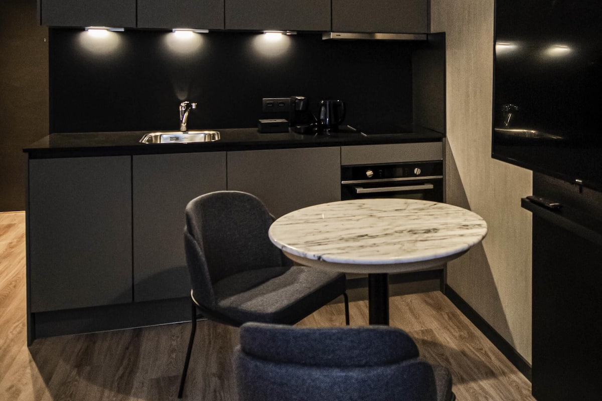 Superior Studio, 1 King Bed