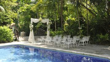 Tempat pernikahan outdoor